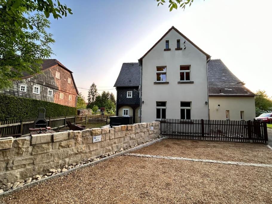 Ferienhaus Hexe Mit Whirlpool, Sauna, Garten Villa Grossschoenau Exterior photo